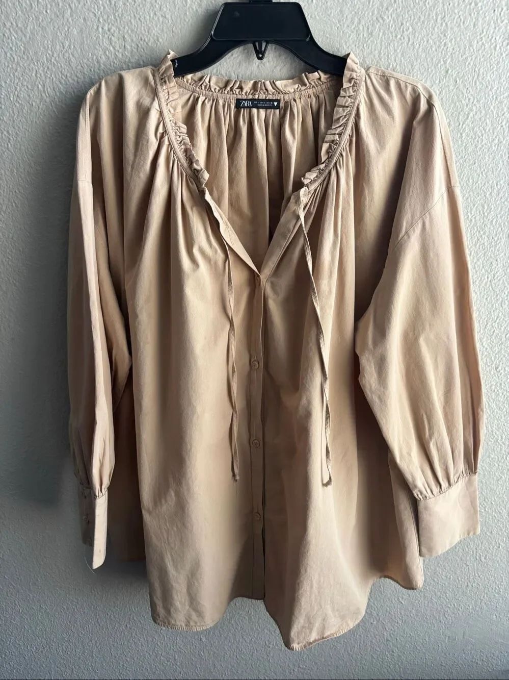 ❤️Zara Ruffle Tie-Neck Button Front Blouse